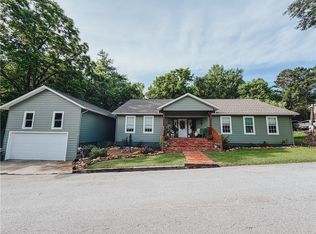 823 W Alma Ave, Harrison, AR 72601