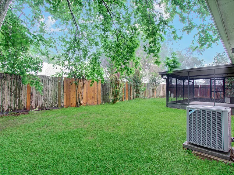 16835 Carbridge Dr — Photo 37