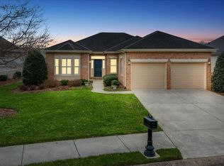1032 Waterbrooke Ln, Johnson City, TN 37604
