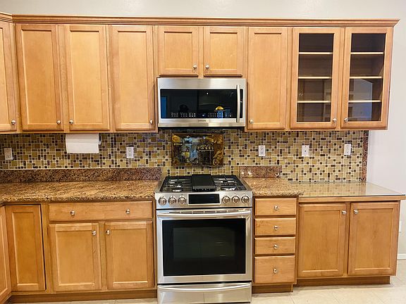 4th image of 8452 N Sand Dune Pl