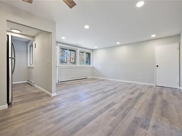 5 Wyndover Woods Lane #14, White Plains, NY 10603