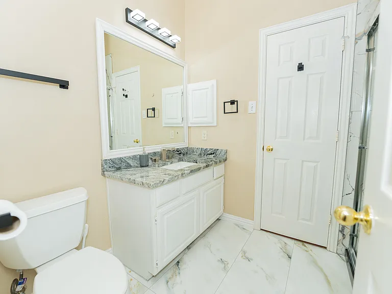 669 Nottingham Dr — Photo 11