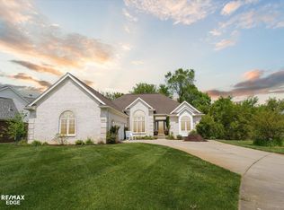 7503 Fairview Ct, Goodrich, MI 48438