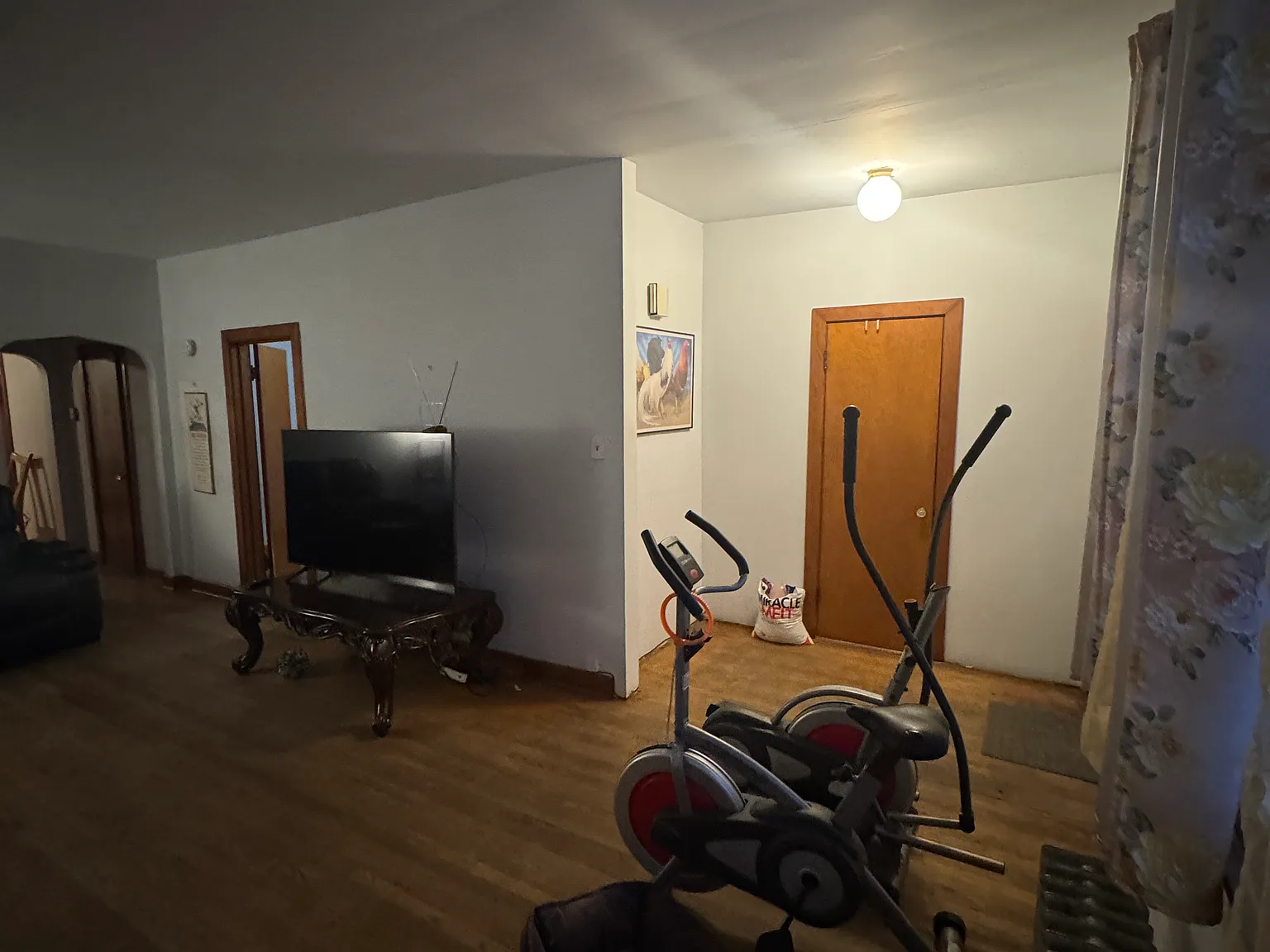 2 bed, 777 sqft, $1,600 — Photo 4