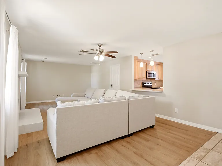 5610 Creekwood Dr — Photo 9