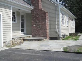 77 Chase Rd, Falmouth, MA 02540