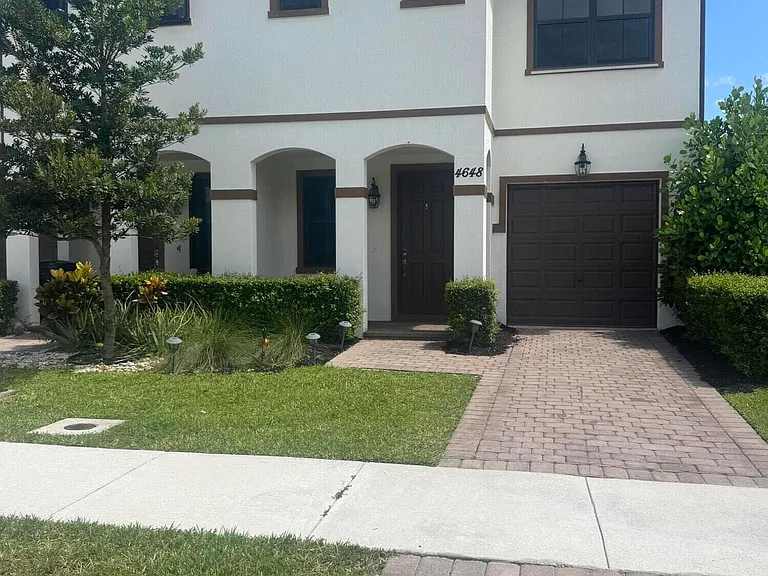 4648 Silver Saw Ln — Photo 1