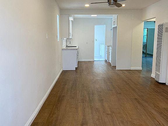 2nd image of 4909 N Carmelo Ave