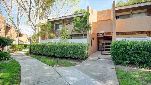 1101 W Macarthur Blvd Photo 1