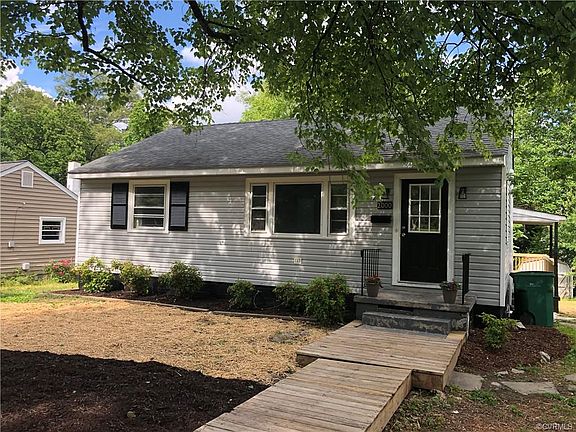 3rd image of 2000 Oakwood Ln