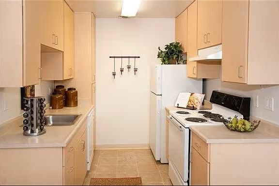 2nd image of 9838 Lincoln Village Dr APT 92