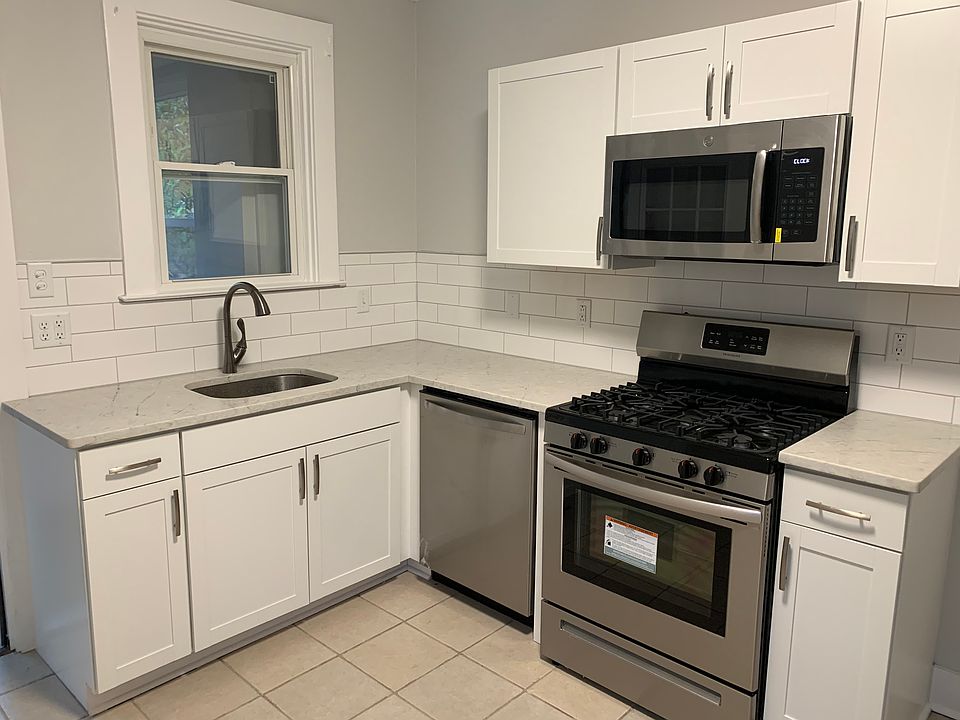 1st image of 210 Olympia St #2