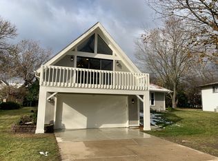 309 N Bromley Dr, McHenry, IL 60050
