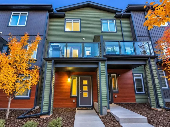 72 E Sage Bluff Cir NW, Calgary, AB T3R 1T5