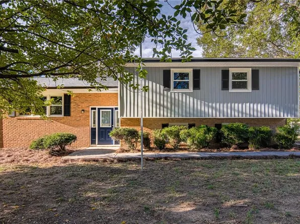 1010 Lewisville Clemmons Rd, Lewisville, NC 27023