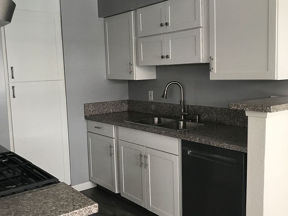 10920 Moorpark St North Hollywood, CA, 91602 Apartments for Rent Zillow