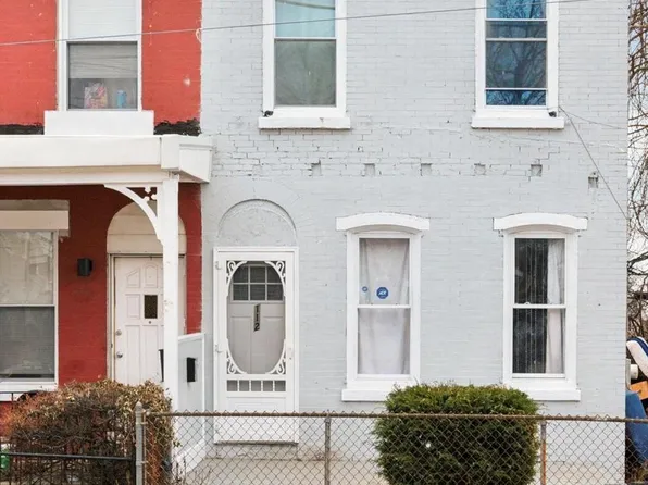 112 E Pastorius St, Philadelphia, PA 19144