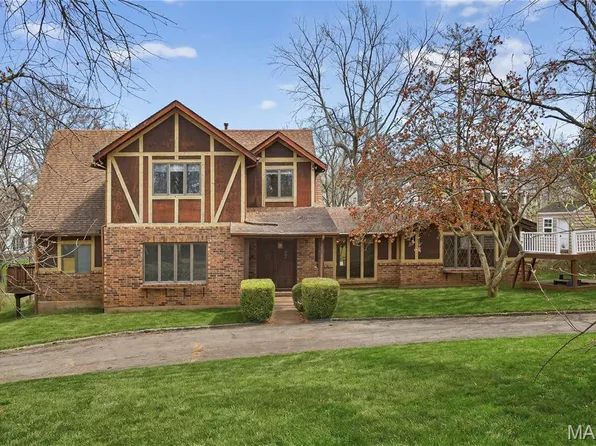 13777 Clayton Rd, Chesterfield, MO 63017