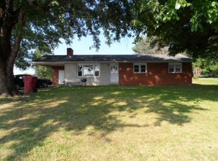 201 Green Valley Dr, Johnson City, TN 37601