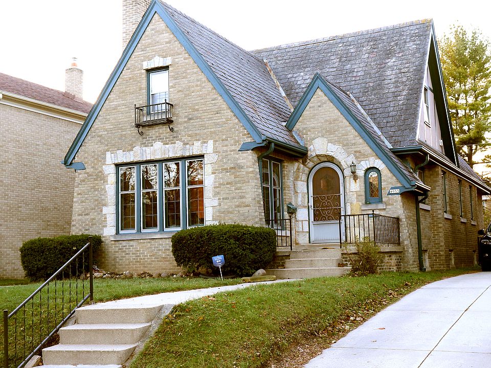Brick English Tudor- Front