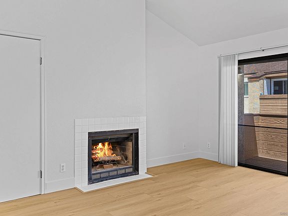 2nd image of 2920 Briarwood Rd Unit E7