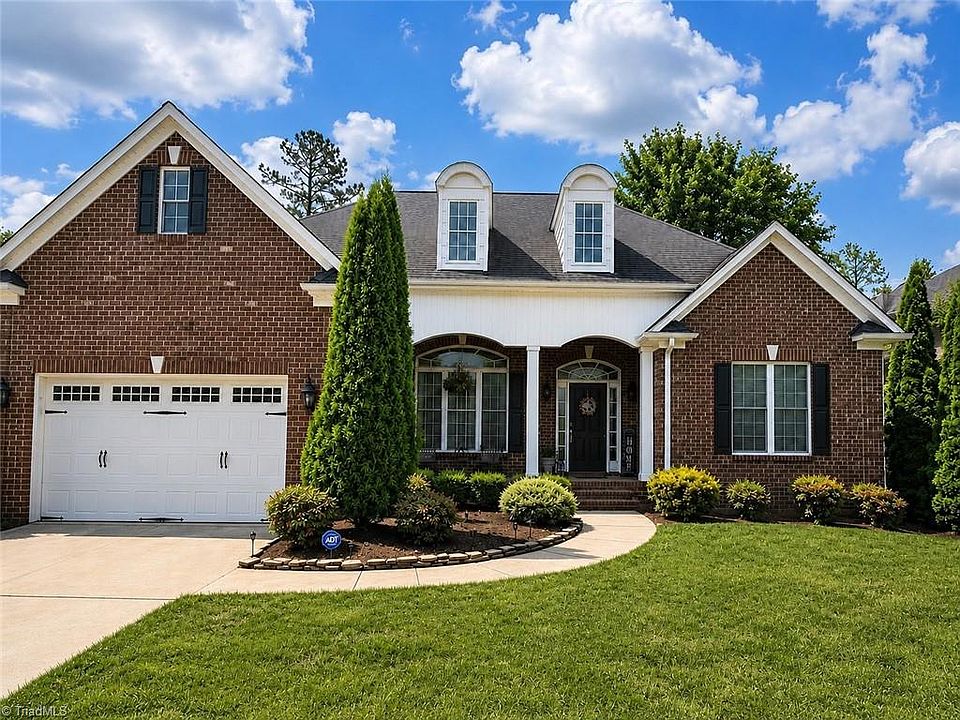1st image of 283 Norwood Hills Dr