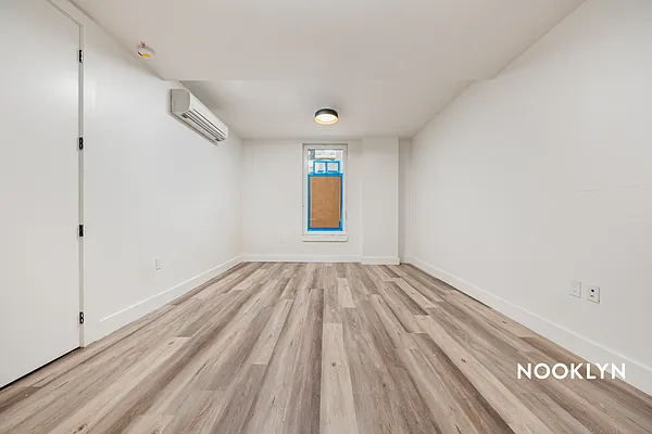 Rented by Nooklyn NYC LLC | media 27