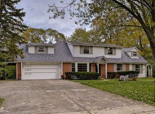 901 N Maple Ave, Palatine, IL 60067