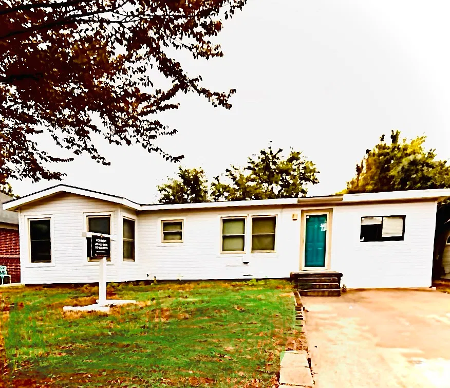 616 Terry Rd — Photo 2