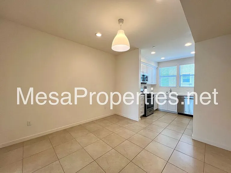 4968 Arrow Hwy #F — Photo 11