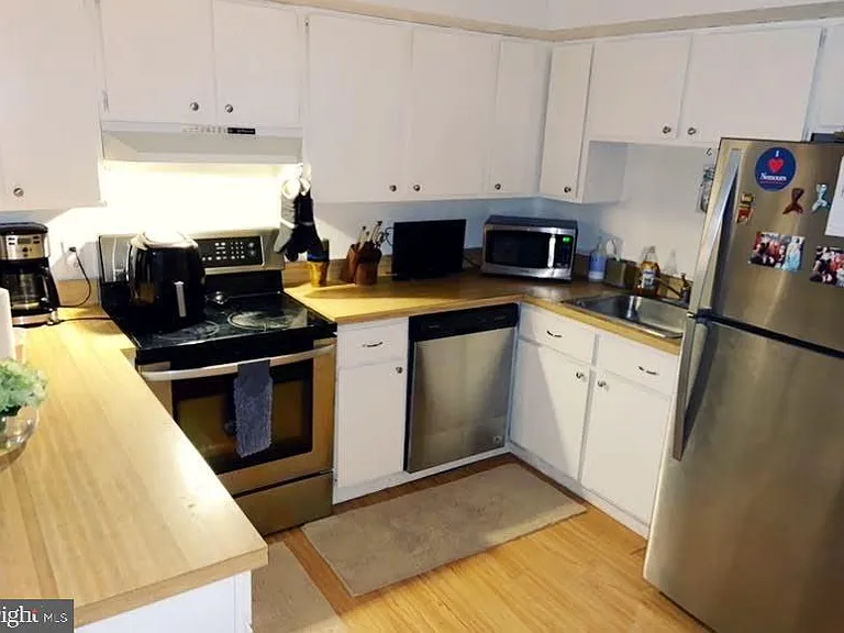 216 W Chester Pike #B — Photo 37