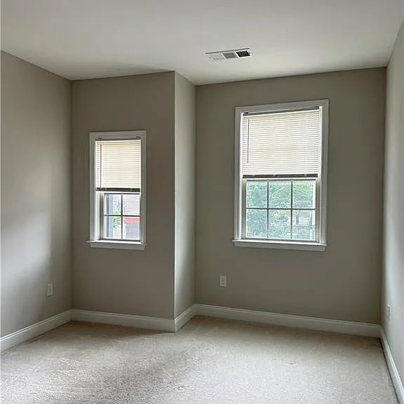 1468 Edgebrook Ct NE — Photo 24