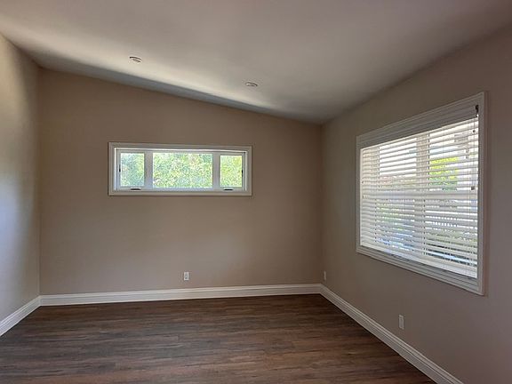 3rd image of 1169 Cota St
