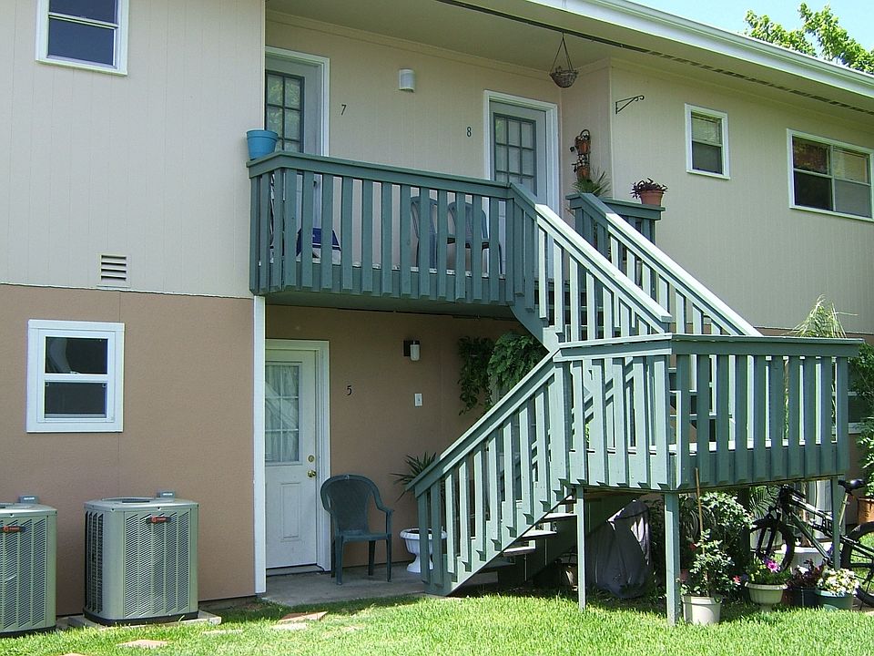 Porch outside kitchen door
