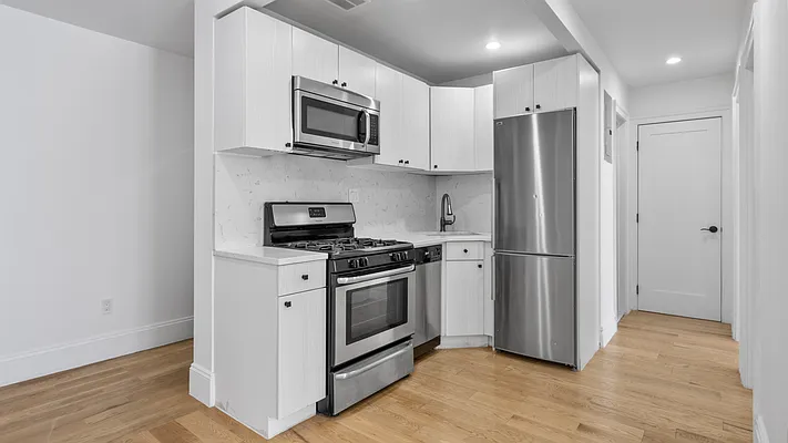 Rented by Platinum Properties | media 3