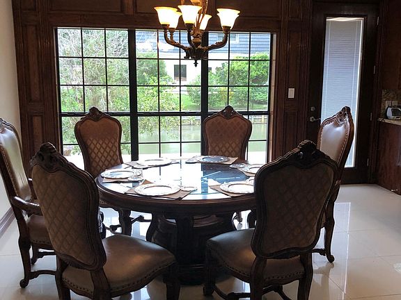 3rd image of 1635 Old Creek Ct