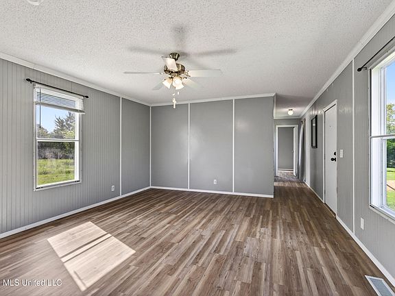 4th image of 39 Johnson Rd