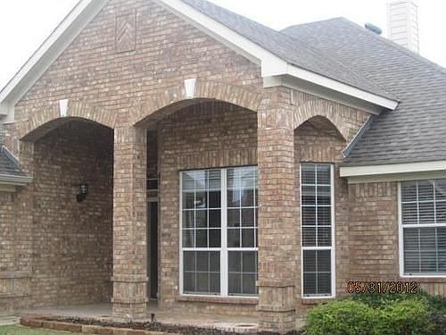 3rd image of 605 Primavera Dr