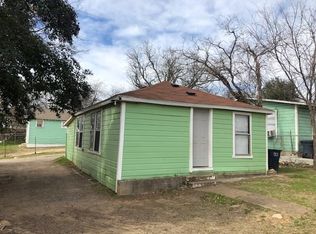 3001 N Hampton St, Fort Worth, TX 76106