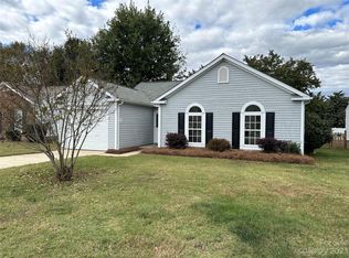 3249 Hawick Commons Dr, Concord, NC 28027