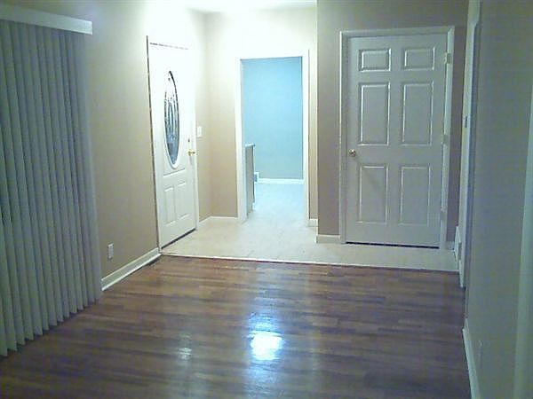 Livingrm into the kitchen