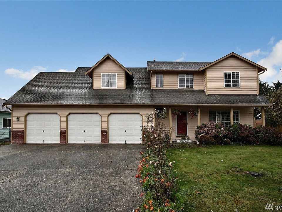 1st image of 6207 44th Pl NE