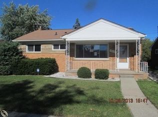18453 Morningside Ave, Eastpointe, MI 48021