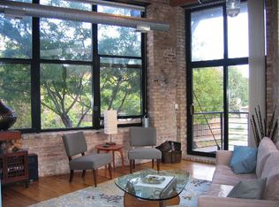 2210 W Wabansia Ave APT 205, Chicago, IL 60647