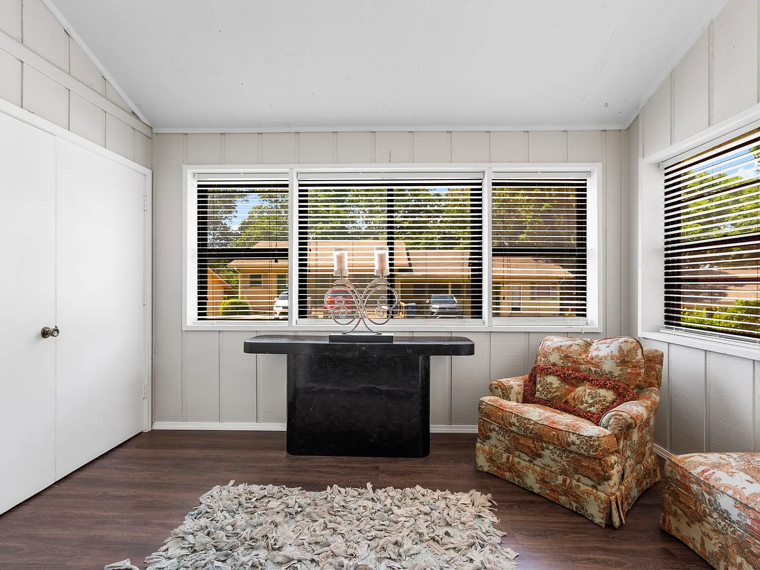 2 bed, 1300 sqft, $1,550 — Photo 4