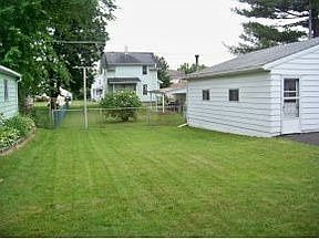 2nd image of 624 June St