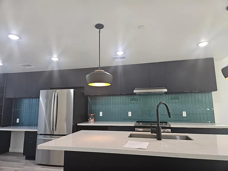 309 S Roosevelt St — Photo 4