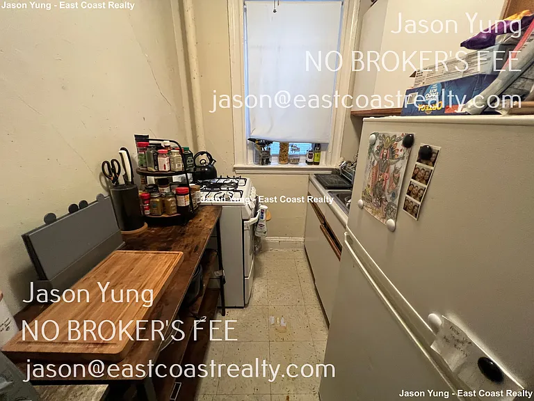 64 Woodstock Ave #4 — Photo 6
