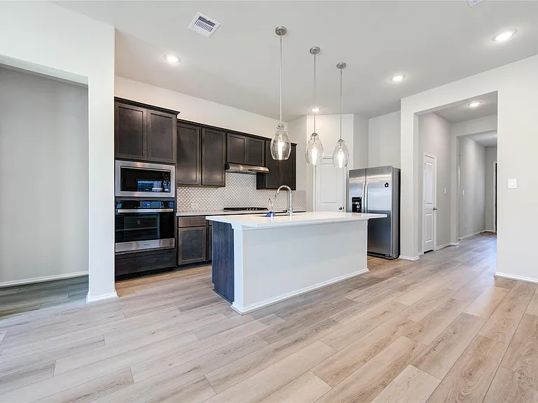 9624 Mount Brewer Ln — Photo 21