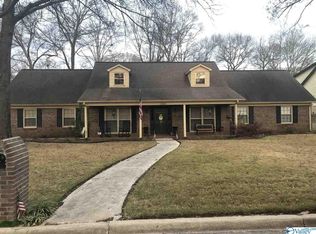 1602 Eastwood Dr SE, Decatur, AL 35601